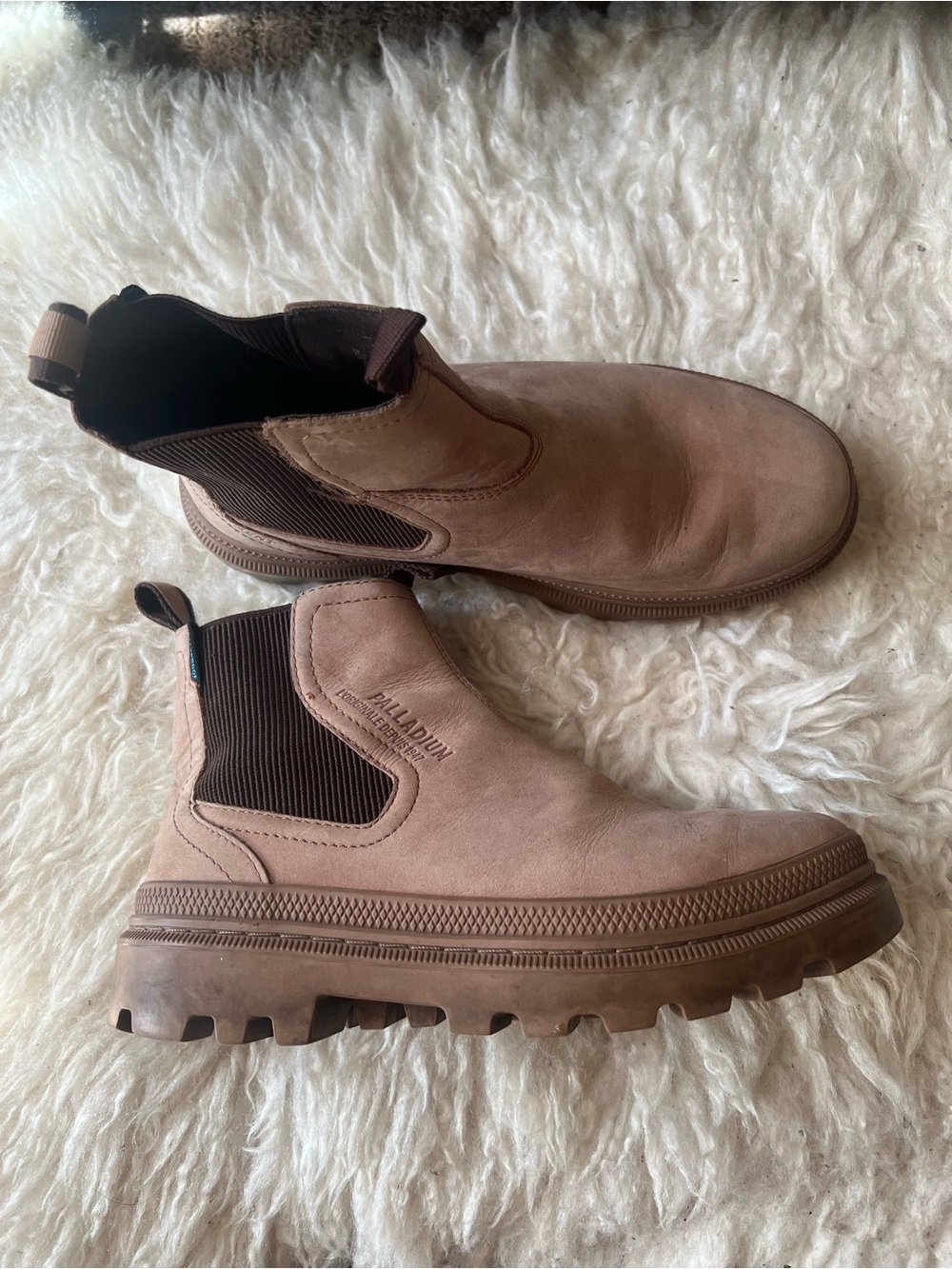 Palladium Pallatrooper Chelsea WP Waterproof Leather Boots Nude Brown